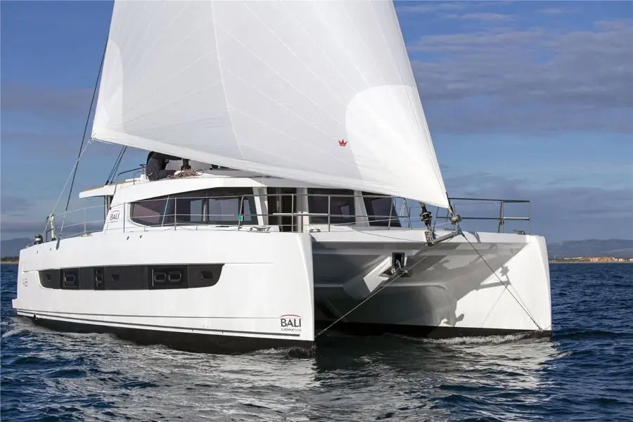 Bali 4.8 katamaran